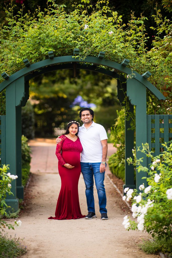 when to schedule maternity portraits