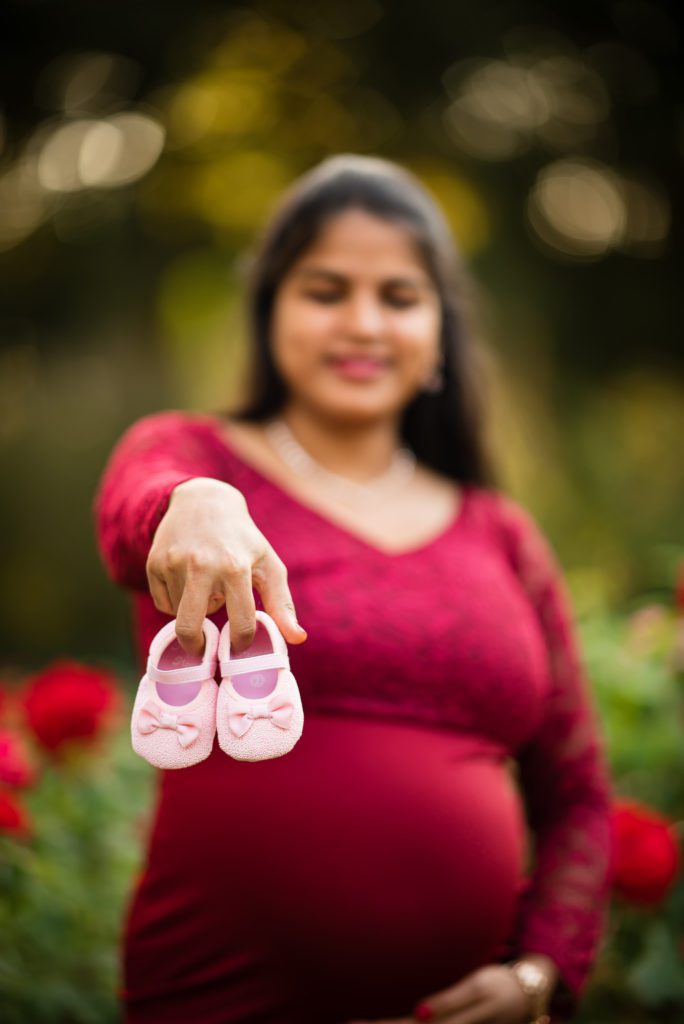 when to schedule maternity portraits