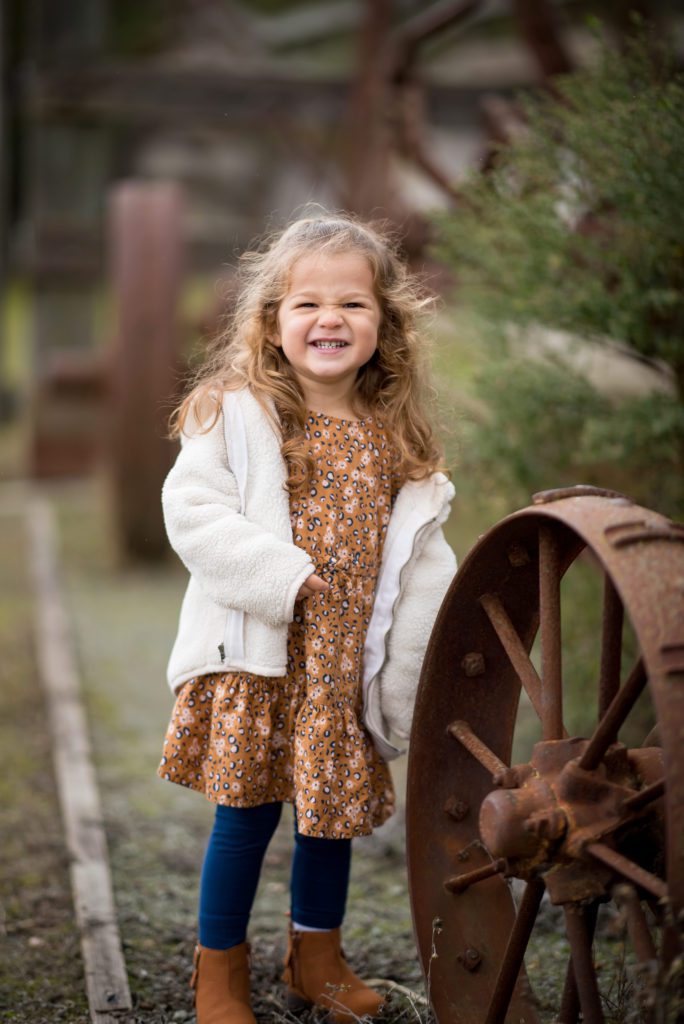 incentivizing kids for family portraits