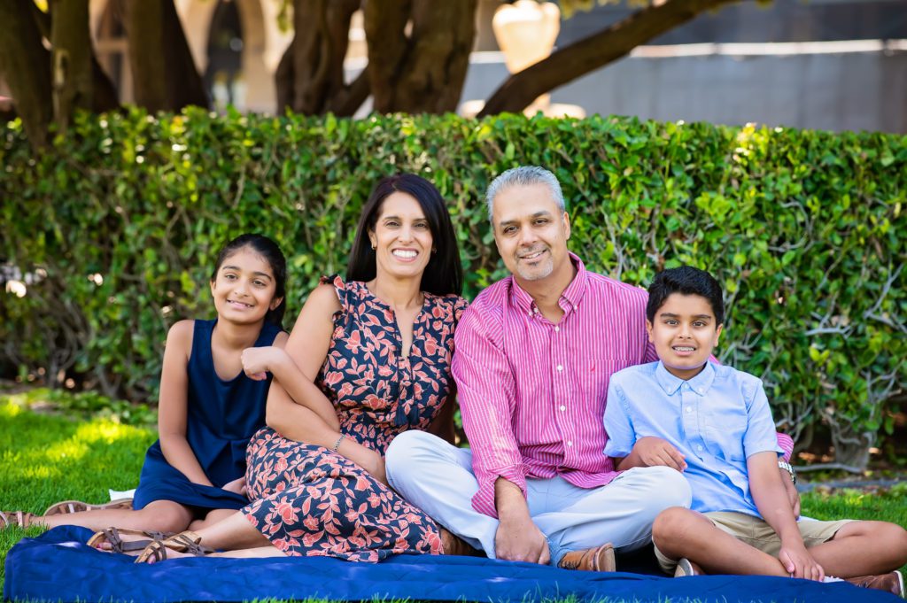 Fun And Engaging Family Portraits With Older Kids