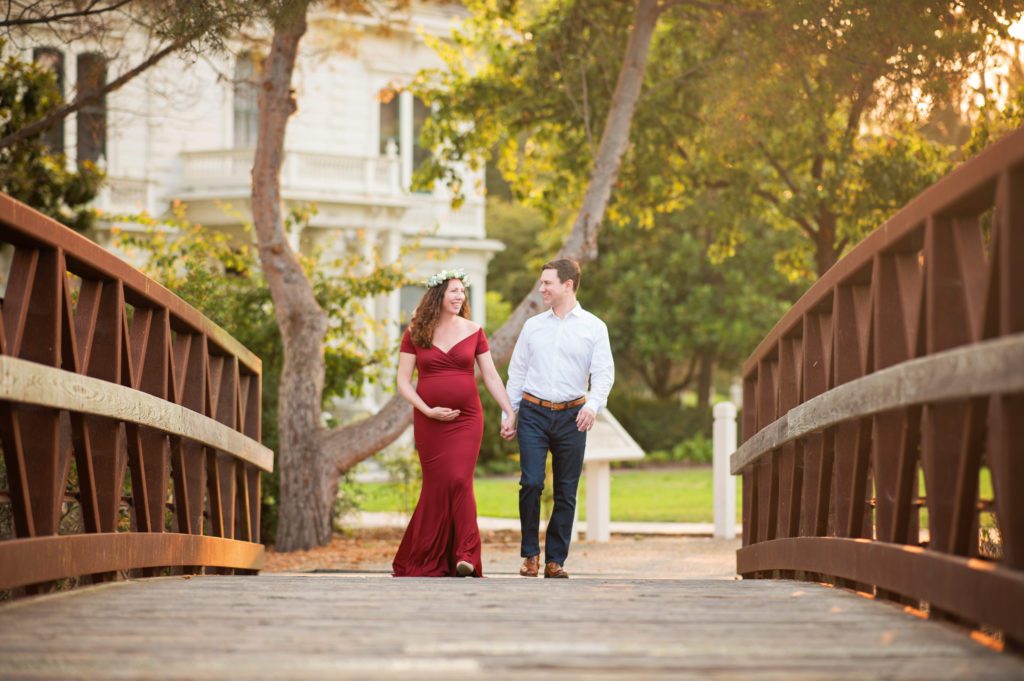 is golden hour the best time to take maternity portraits