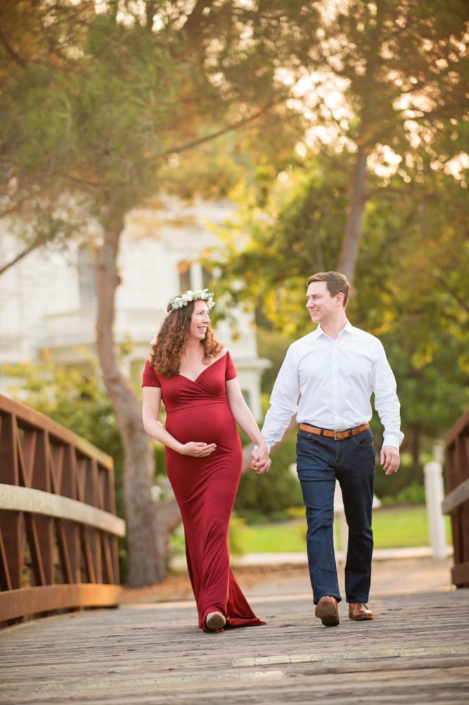 is golden hour the best time to take maternity portraits