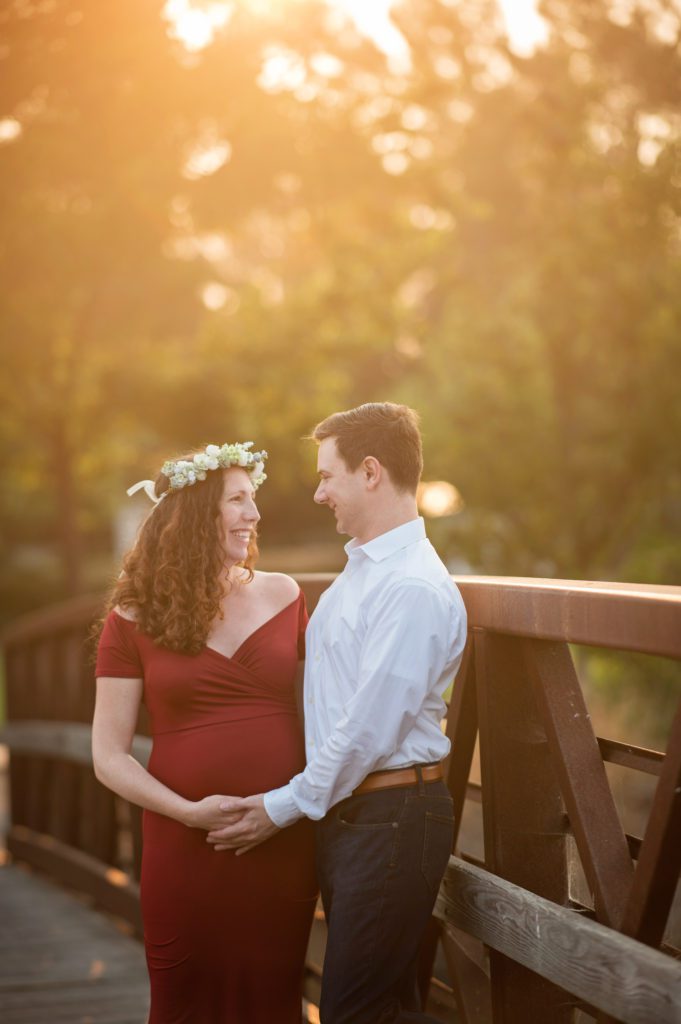 is golden hour the best time to take maternity portraits