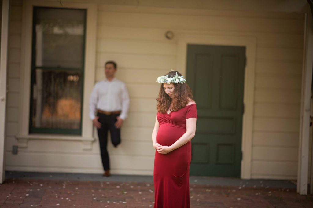 is golden hour the best time to take maternity portraits