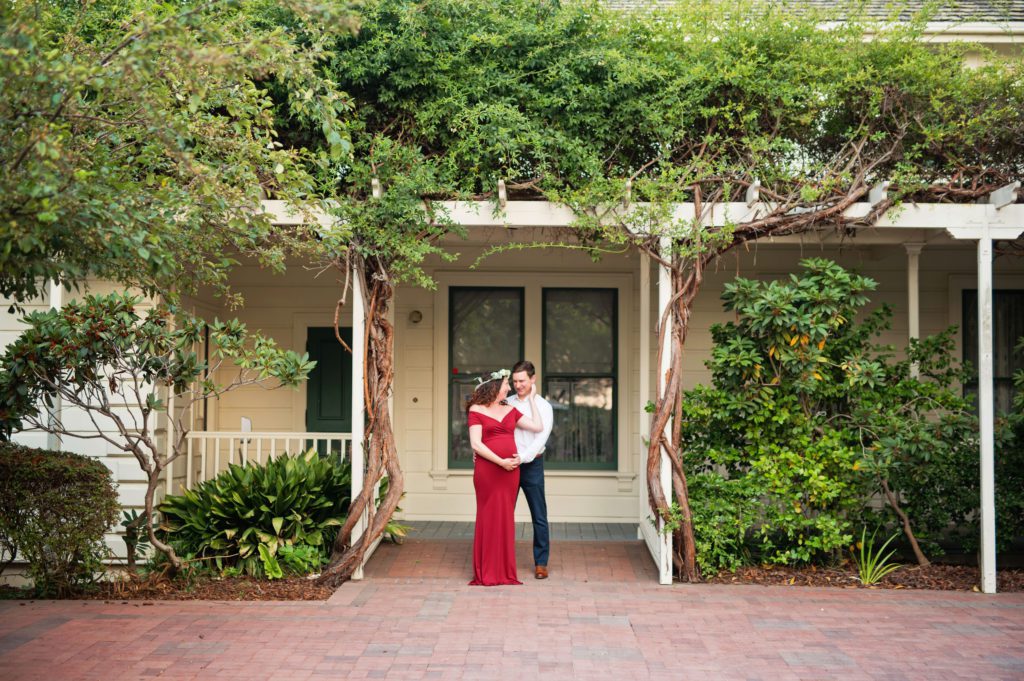 is golden hour the best time to take maternity portraits