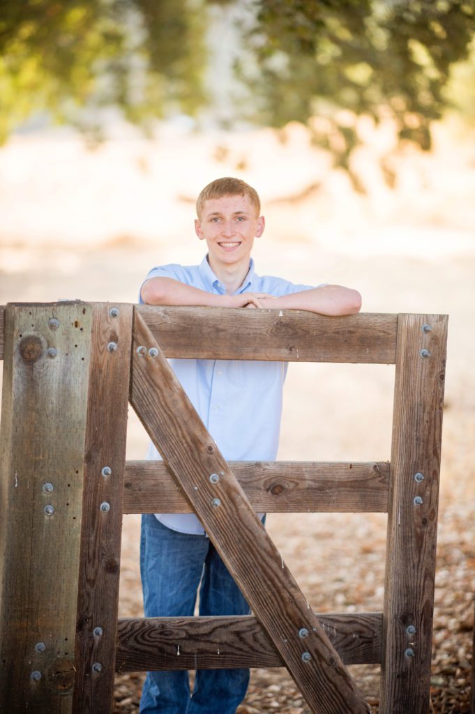 How To Get Men To Enjoy Taking Family Portraits Without Bribing Them