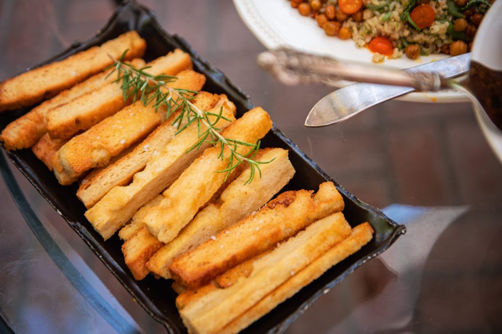 How To Throw An Elegant Backyard Bridal Shower