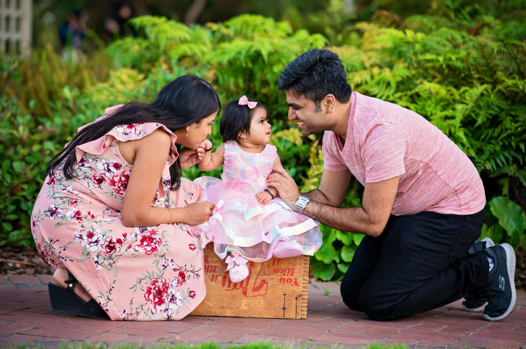 Children Feel Comfortable For Family Portraits