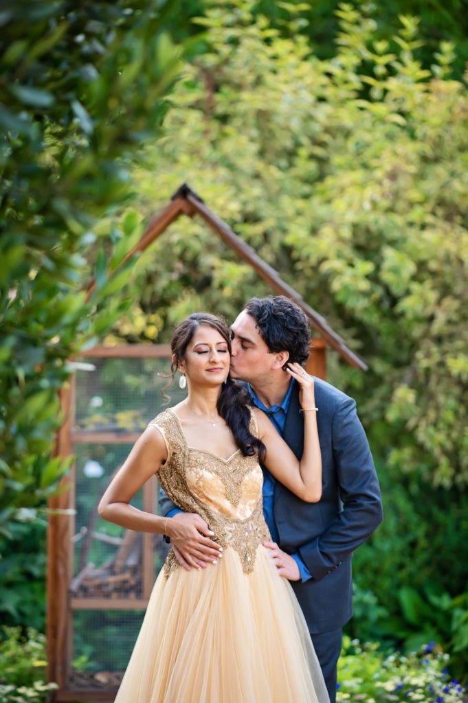 intimate engagement portrait poses