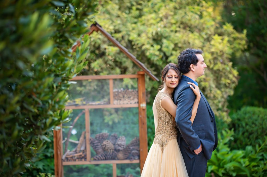 intimate engagement portrait poses