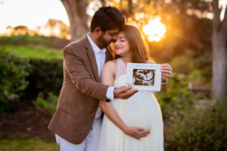 Golden Hour Maternity Portraits At Shoreline Lake Park