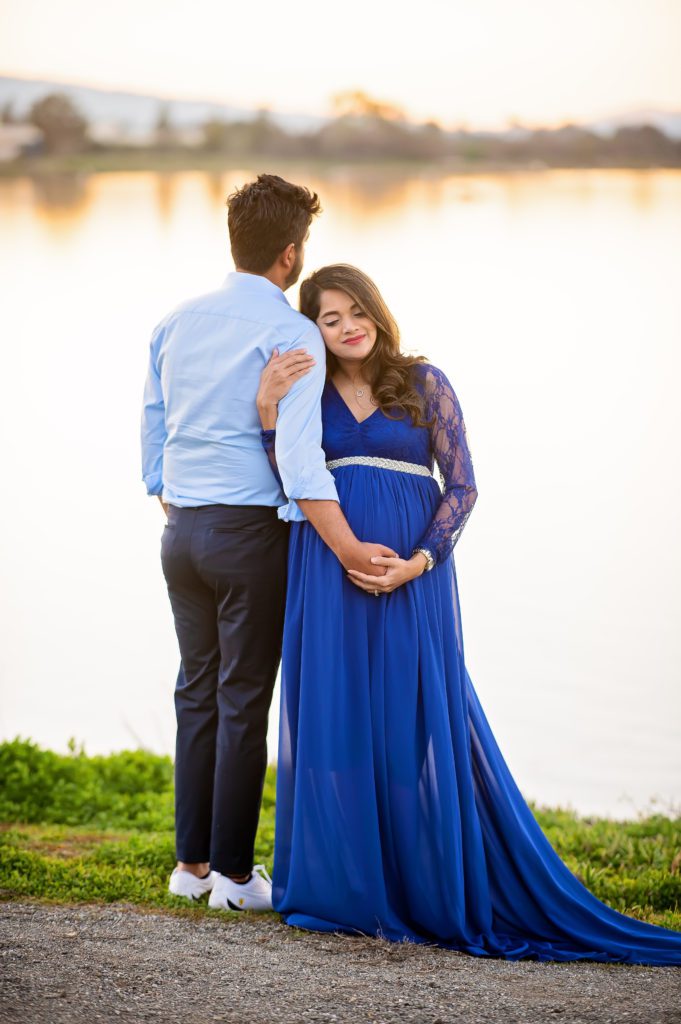 Golden Hour Maternity Portraits At Shoreline Lake Park