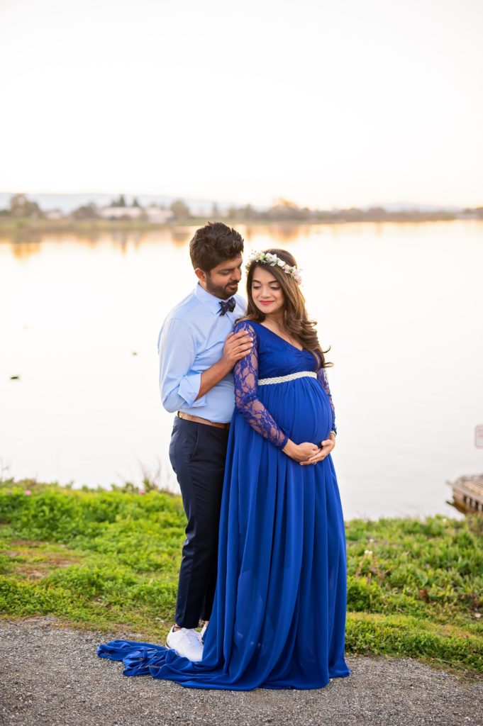 Golden Hour Maternity Portraits At Shoreline Lake Park
