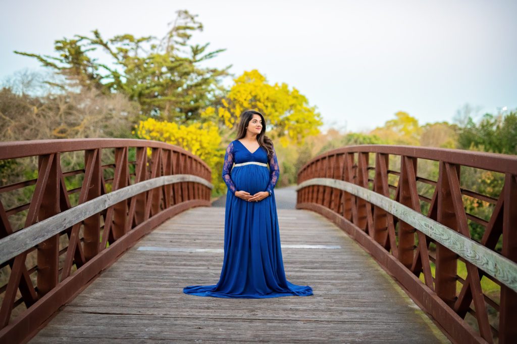 Golden Hour Maternity Portraits At Shoreline Lake Park