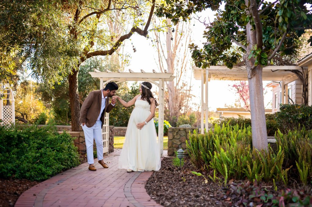 Golden Hour Maternity Portraits At Shoreline Lake Park