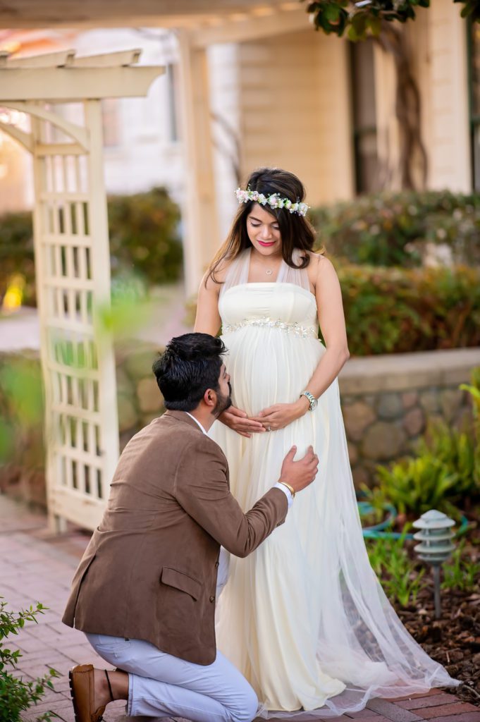 Golden Hour Maternity Portraits At Shoreline Lake Park
