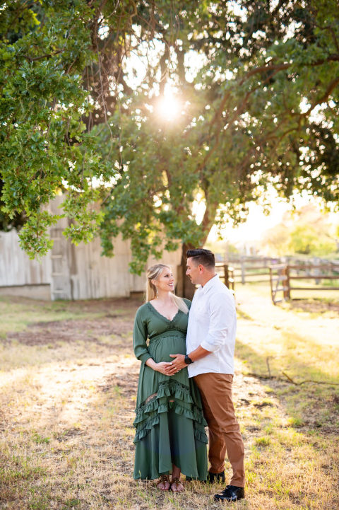 sunset maternity portraits at bernal ranch park