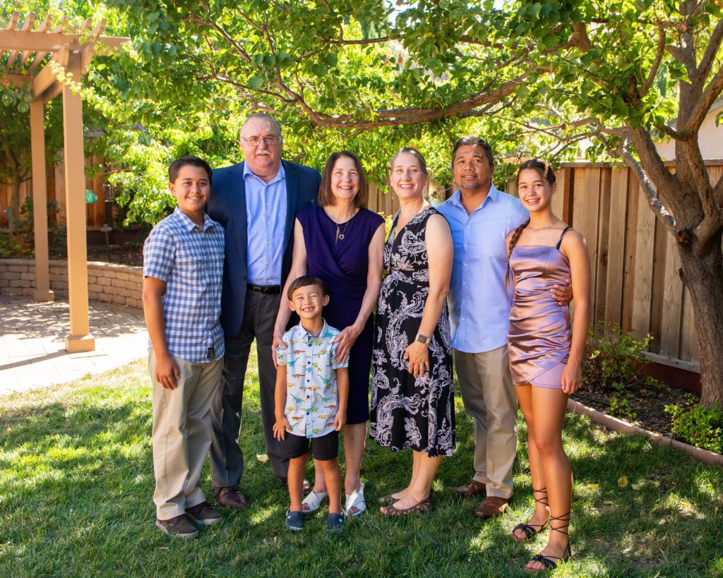 how to take family portraits in your backyard