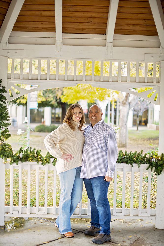 planning family portraits with extended family