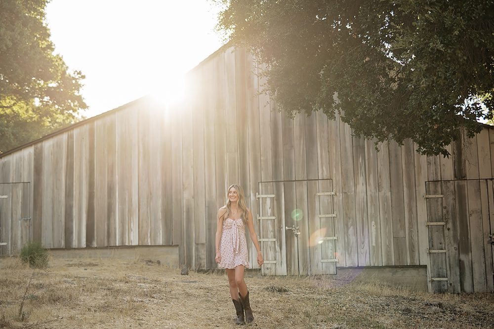 senior portraits at bernal ranch park
