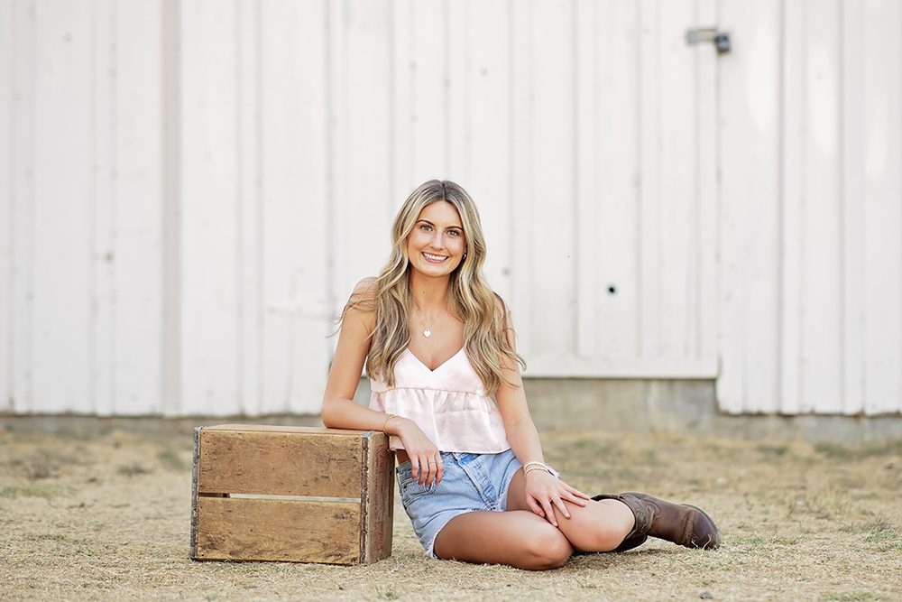 senior portraits at bernal ranch park
