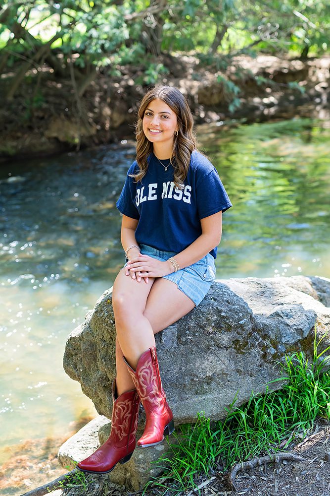 senior portraits at Oakmeadow Park