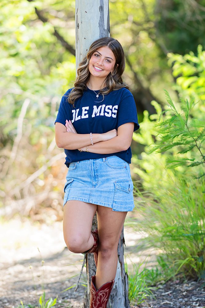 senior portraits at Oakmeadow Park