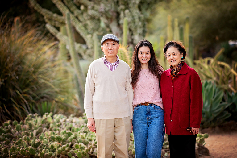 How To Take Family Portraits With Your Pets