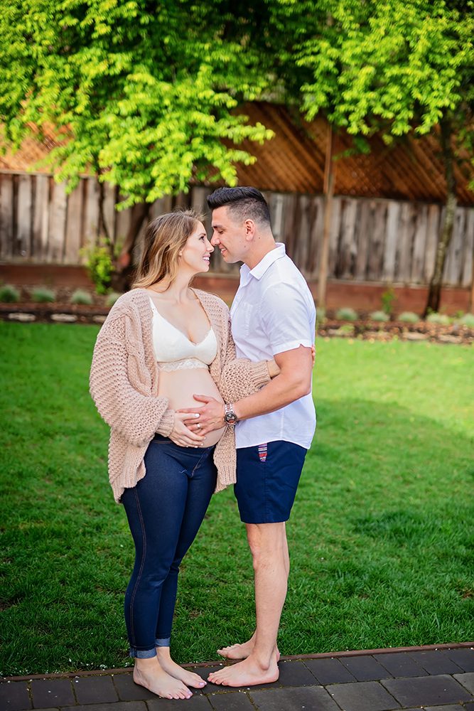 in home maternity portraits in Morgan Hill