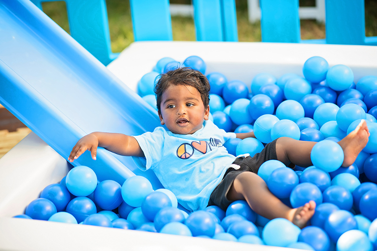 Benefits of Throwing a 1st Birthday Party In Your Backyard