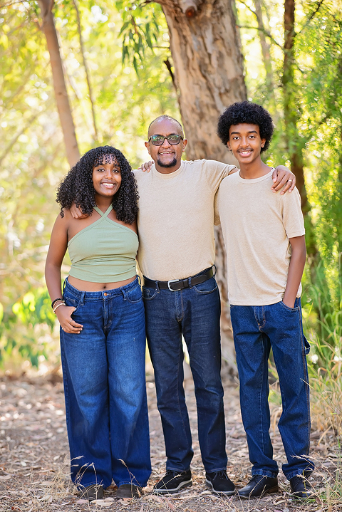 early morning family portraits at Vasona Park