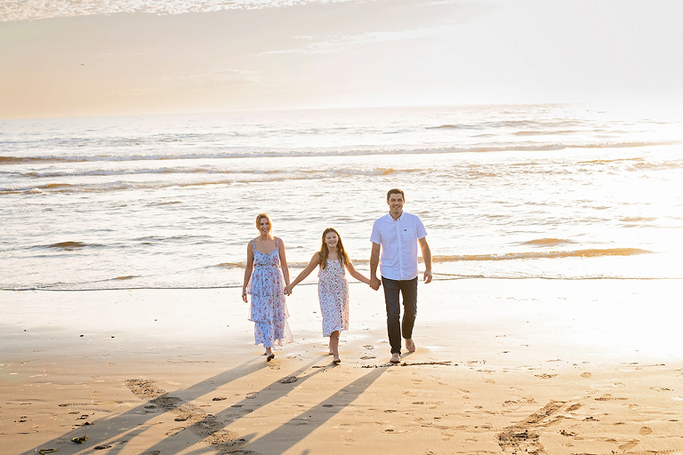 Sunset Beach Family Portraits In Watsonville