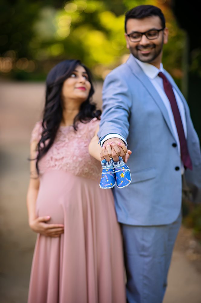 Golden Hour Maternity Portraits At The Elizabeth Gamble Garden