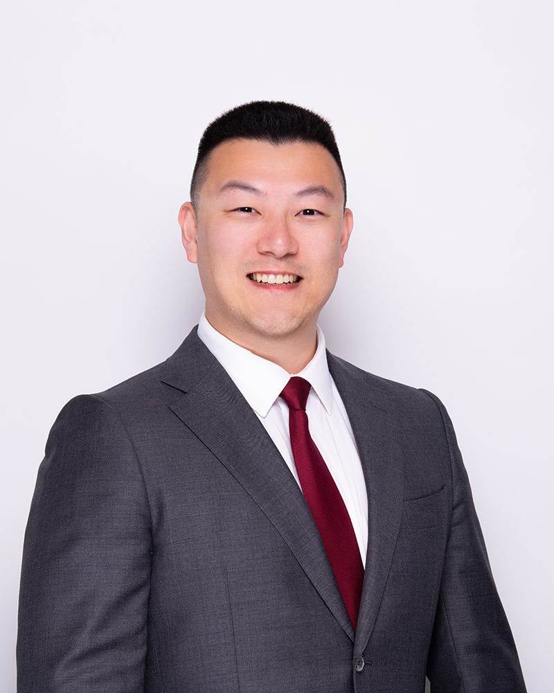 Best Colors To Wear For Headshots