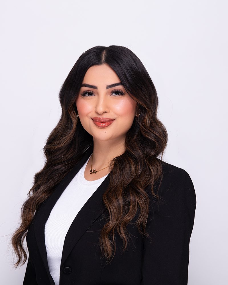 Best Colors To Wear For Headshots