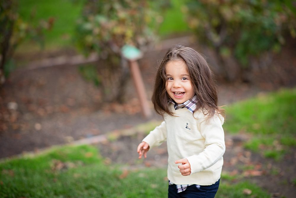 family portrait tips for parents with young children