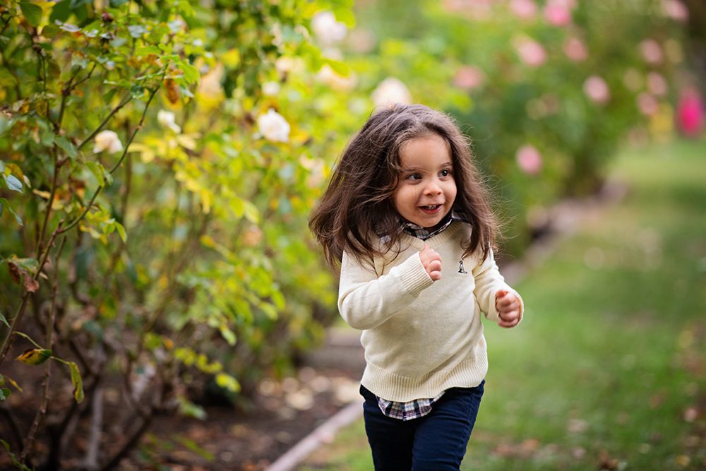 family portrait tips for parents with young children