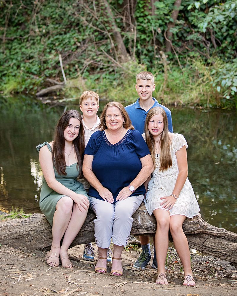 golden hour extended family portraits at Vasona Park