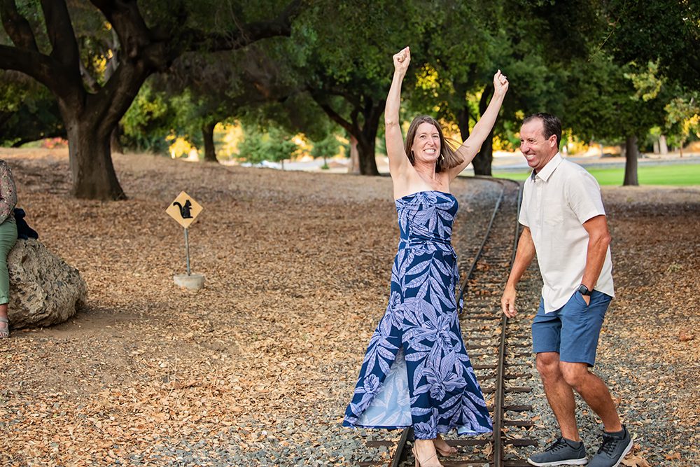 golden hour extended family portraits at Vasona Park