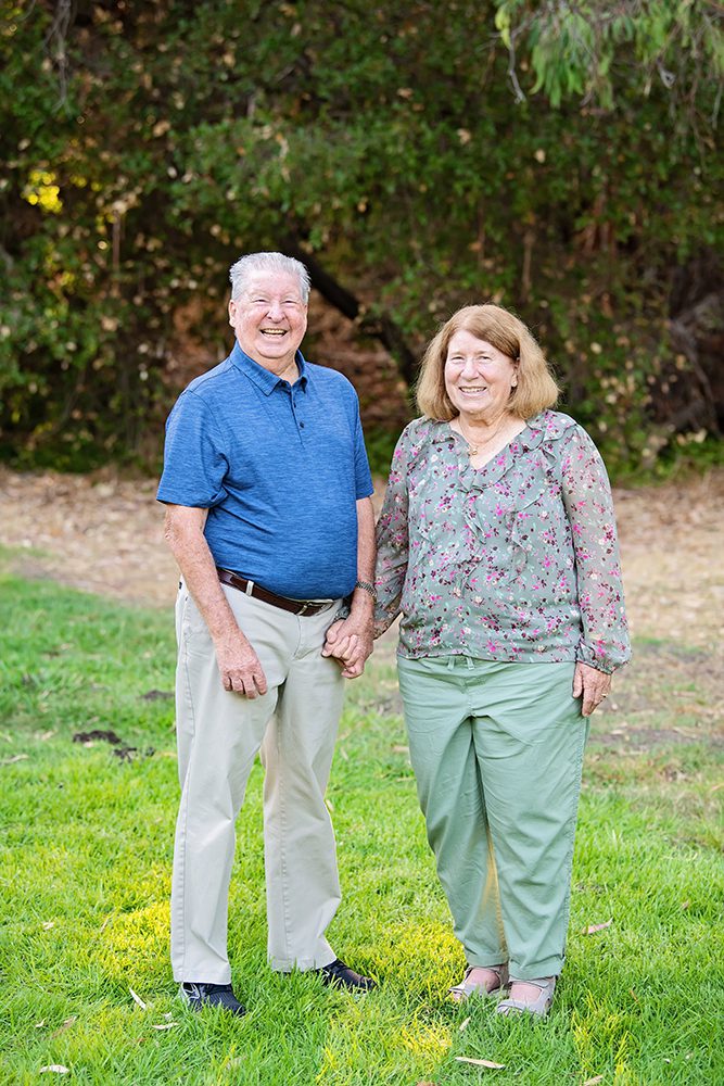 golden hour extended family portraits at Vasona Park