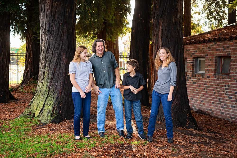 the best lighting for outdoor portraits