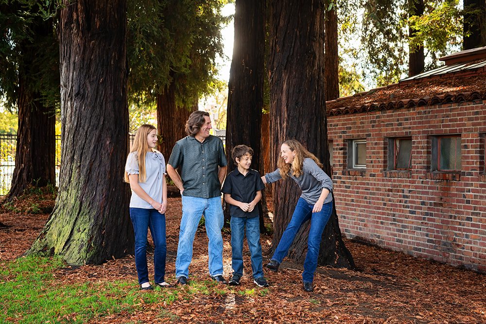 the best lighting for outdoor portraits