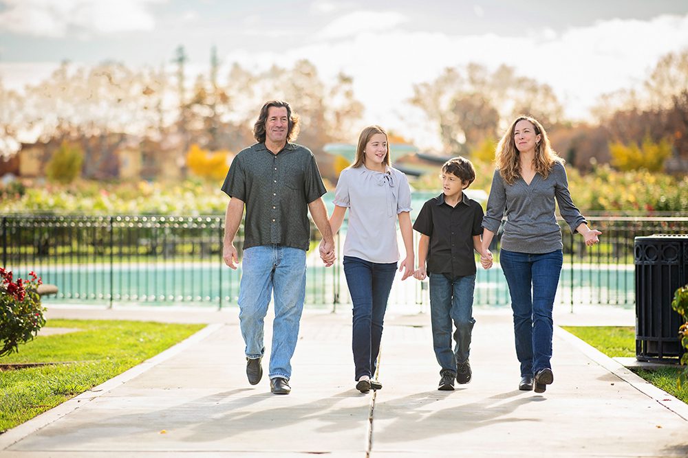 the best lighting for outdoor portraits
