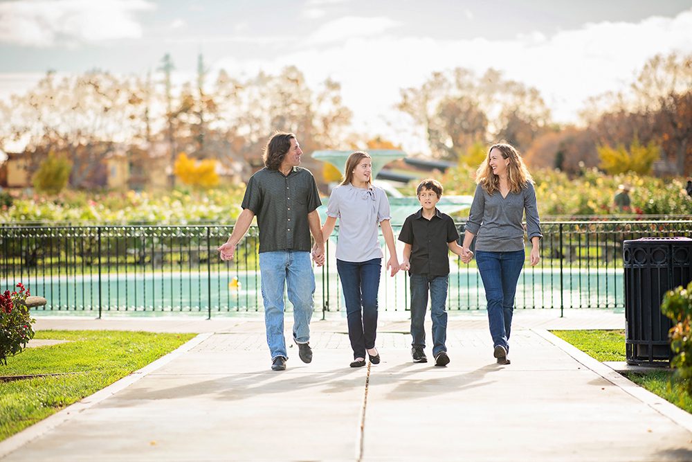 the best lighting for outdoor portraits
