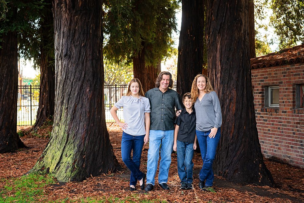 the best lighting for outdoor portraits