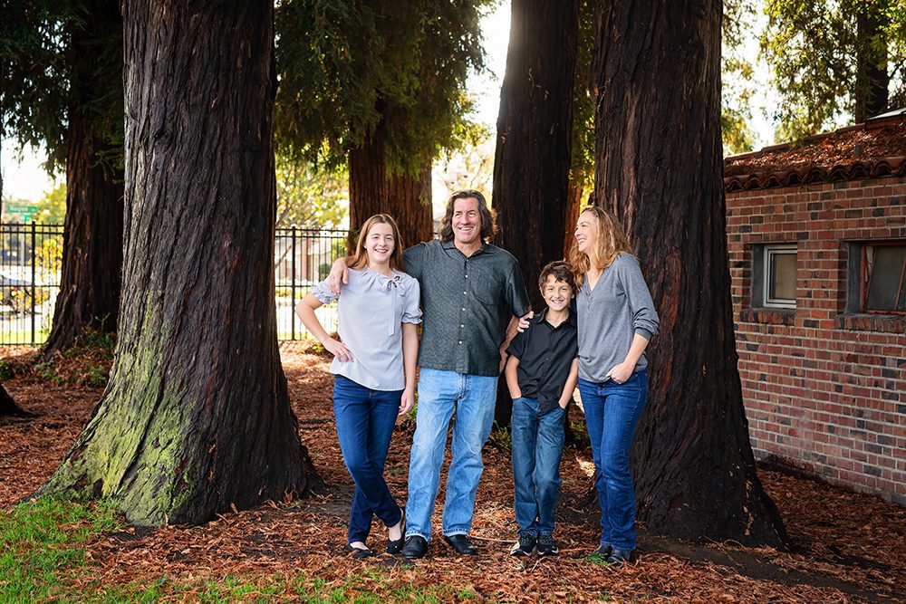 the best lighting for outdoor portraits