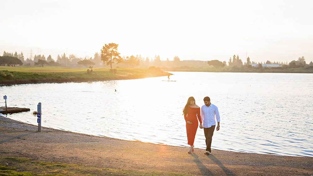 Is Red a Good Color to Wear for Maternity Portraits