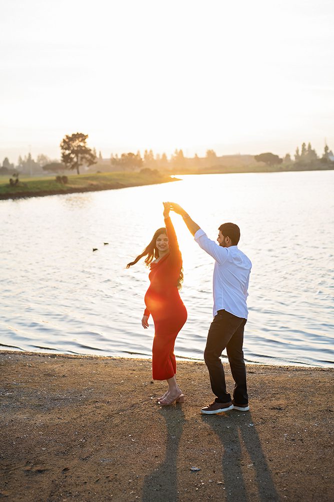 Is Red a Good Color to Wear for Maternity Portraits