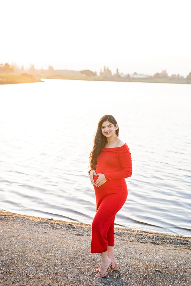 Is Red a Good Color to Wear for Maternity Portraits