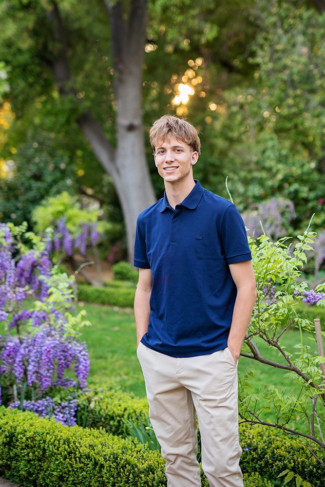 senior portraits at the Elizabeth Gamble Garden
